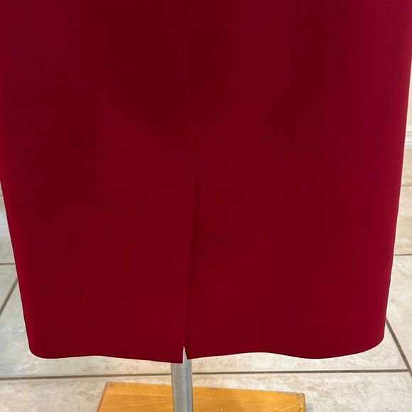 Tahari Elegant Red Cap Sleeve Dress Size 12 - Picture 7 of 10